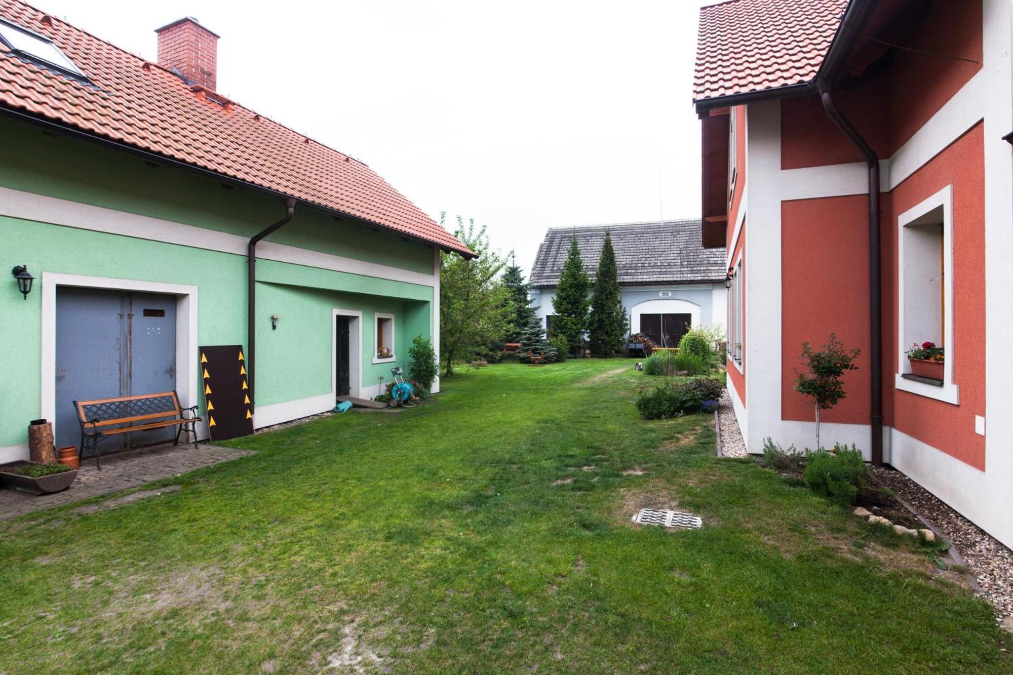 Penzion Na Statku Stary Vestec Bagian luar foto